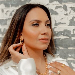 Meet your Posher, Tiffany